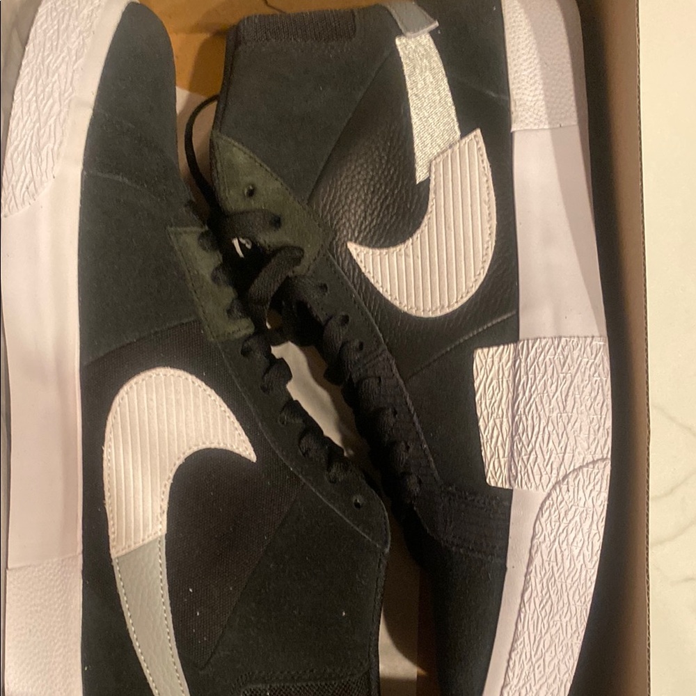 Nike Black and White Sneakers